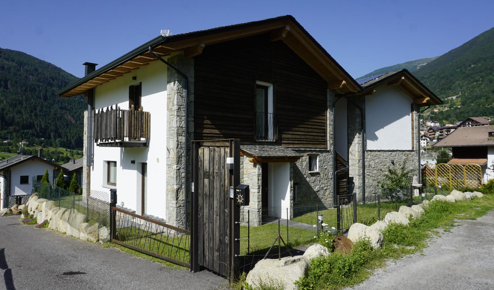 Vezza d'Oglio, Haus